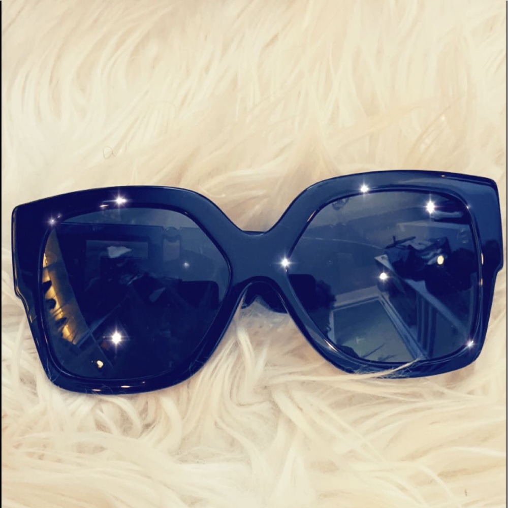 NWT sunglasses